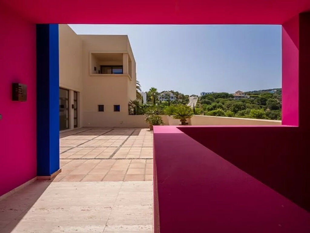 Detached Villa Sotogrande Alto Cádiz - image 9