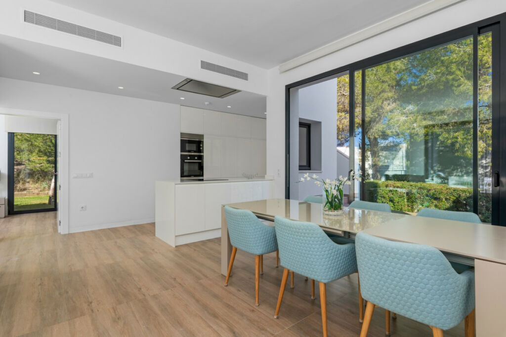 Detached Villa Las Colinas Golf Alicante - image 9