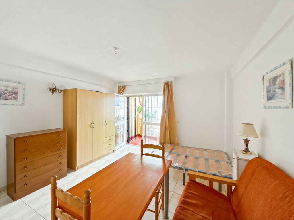 Middle Floor Studio El Calvario Málaga - image 9