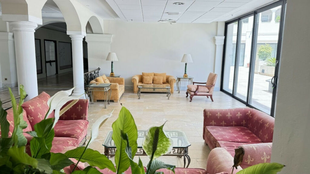Middle Floor Apartment The Golden Mile Málaga - image 34