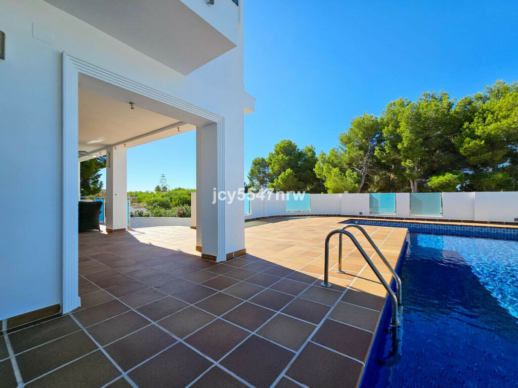 Detached Villa Moraira Alicante - image 92