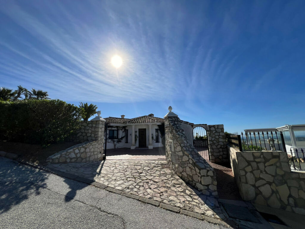Detached Villa Mijas Málaga - image 58