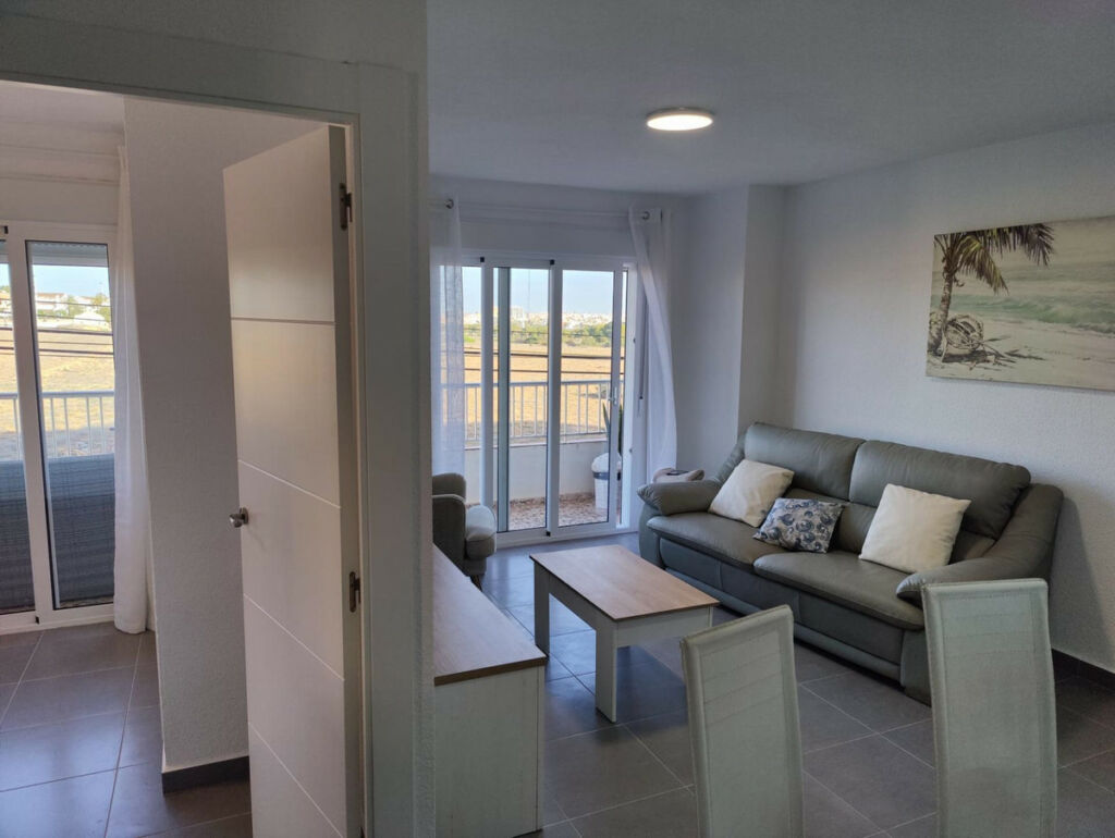 Middle Floor Apartment Torrevieja Alicante