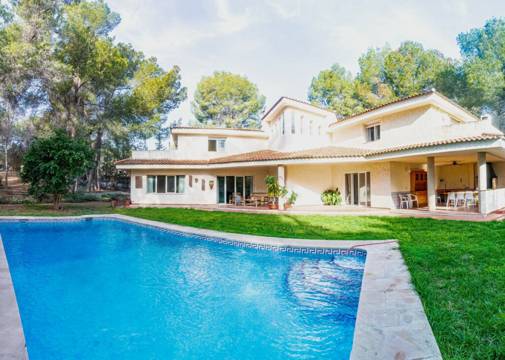 Detached Villa L'Alfás del Pi Alicante