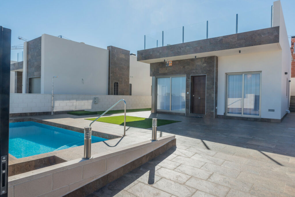 Detached Villa Villamartin Alicante