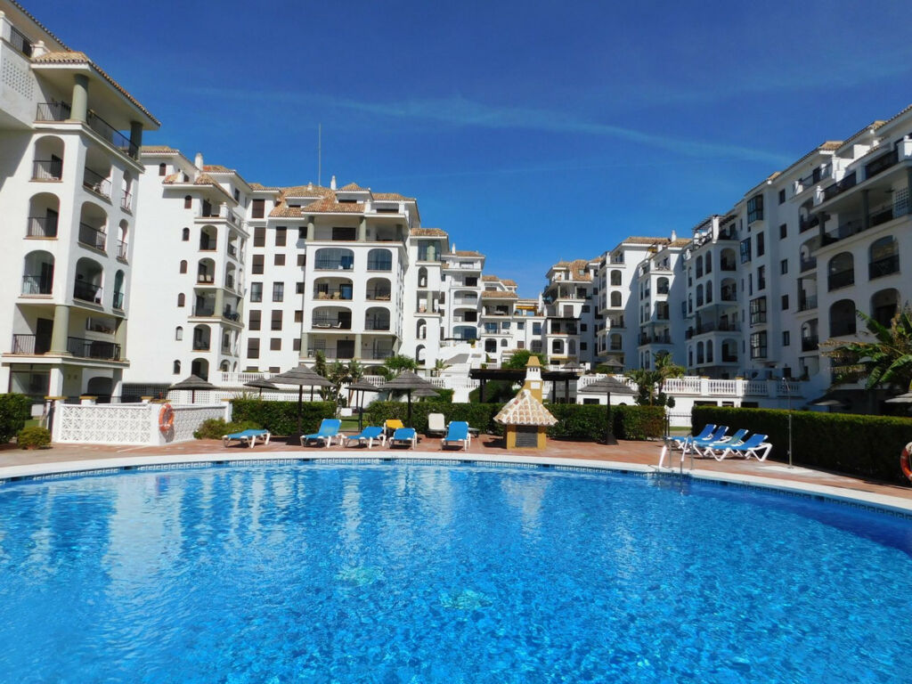 Ground Floor Apartment La Duquesa Málaga