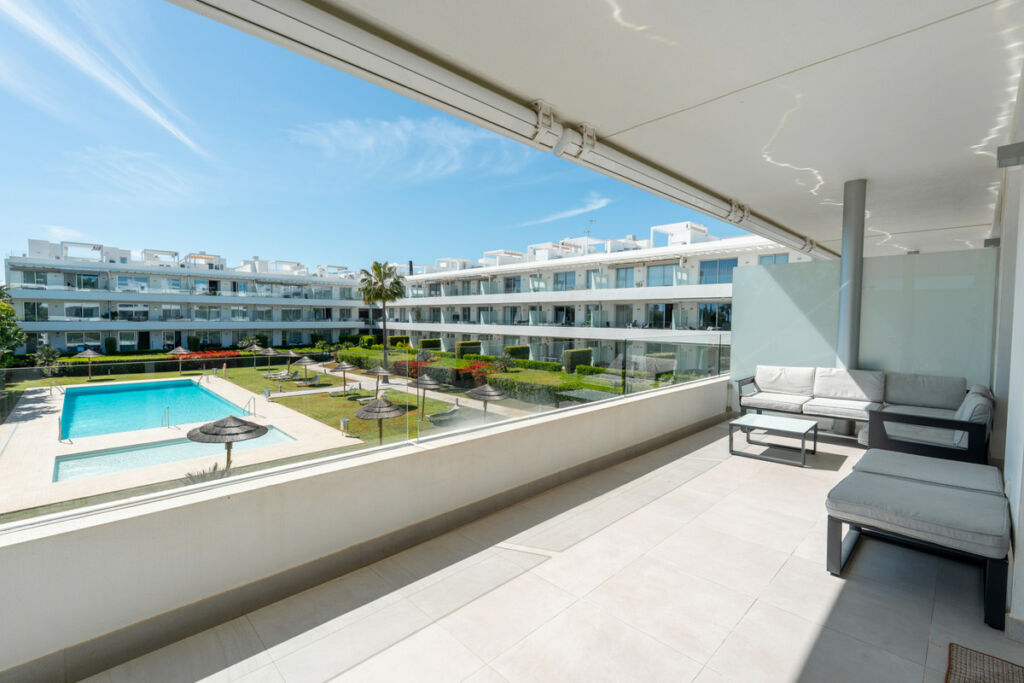 Middle Floor Apartment Estepona Málaga