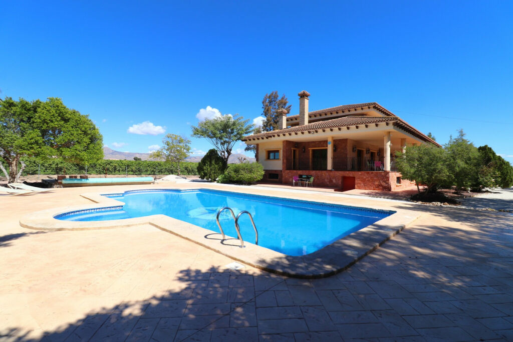 Detached Villa Callosa de Segura Alicante