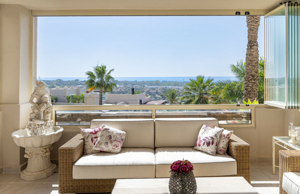 Middle Floor Apartment Estepona Málaga