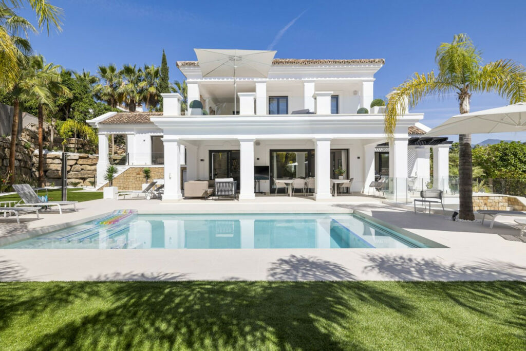 Detached Villa Nueva Andalucía Málaga