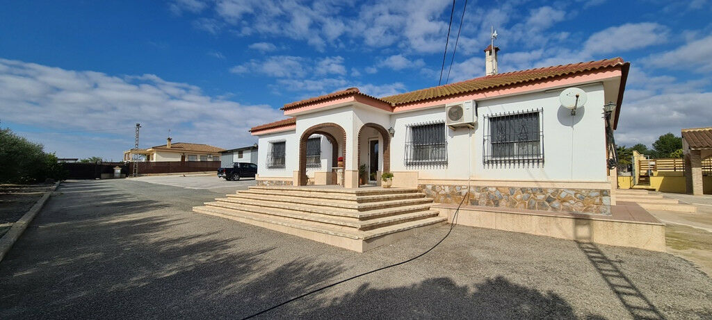 Detached Villa La Matanza Alicante
