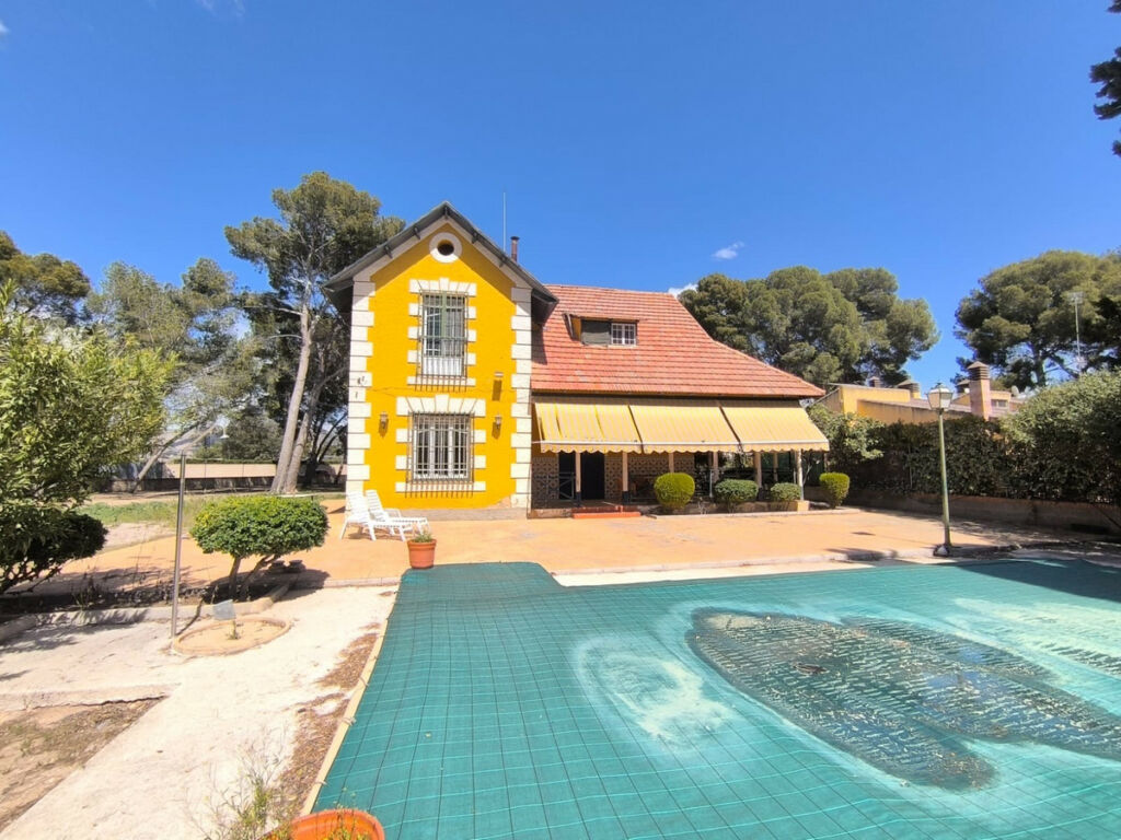 Detached Villa Yecla Murcia