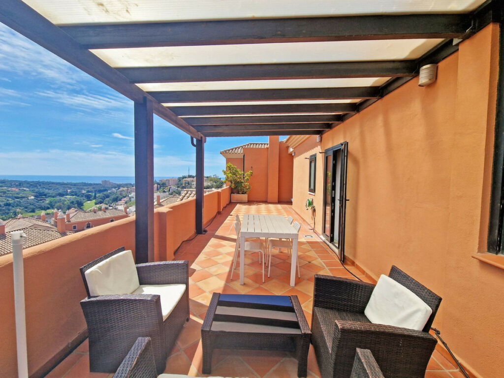 Penthouse Elviria Málaga - image 8