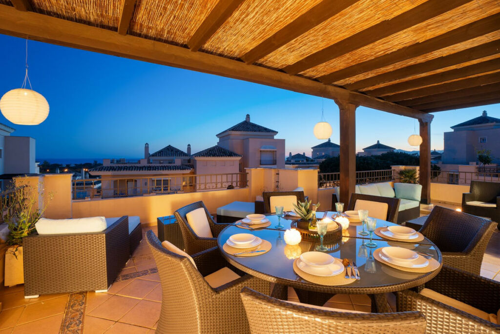 Penthouse Duplex Elviria Málaga - image 4
