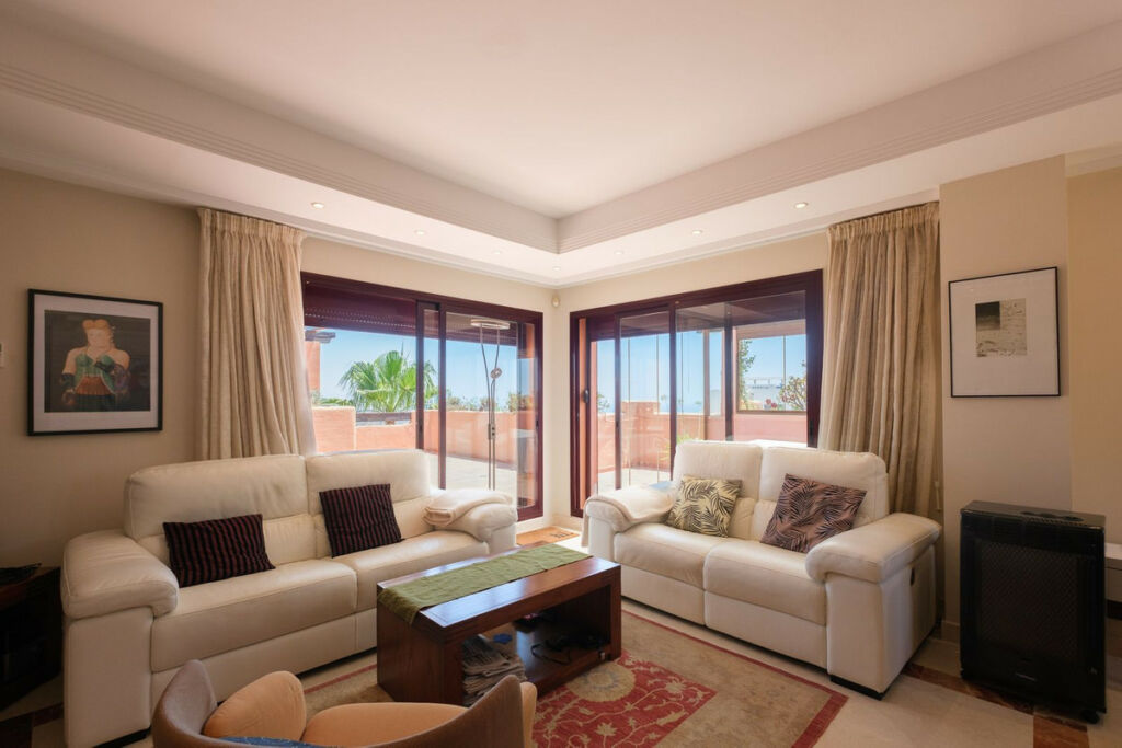 Top Floor Apartment La Mairena Málaga