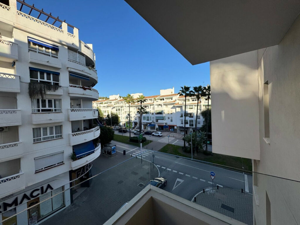 Middle Floor Apartment La Campana Málaga