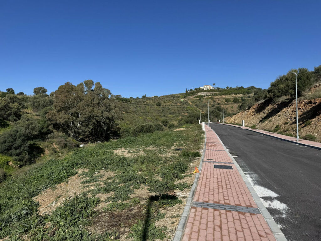 Residential Plot Mijas Costa Málaga - image 2