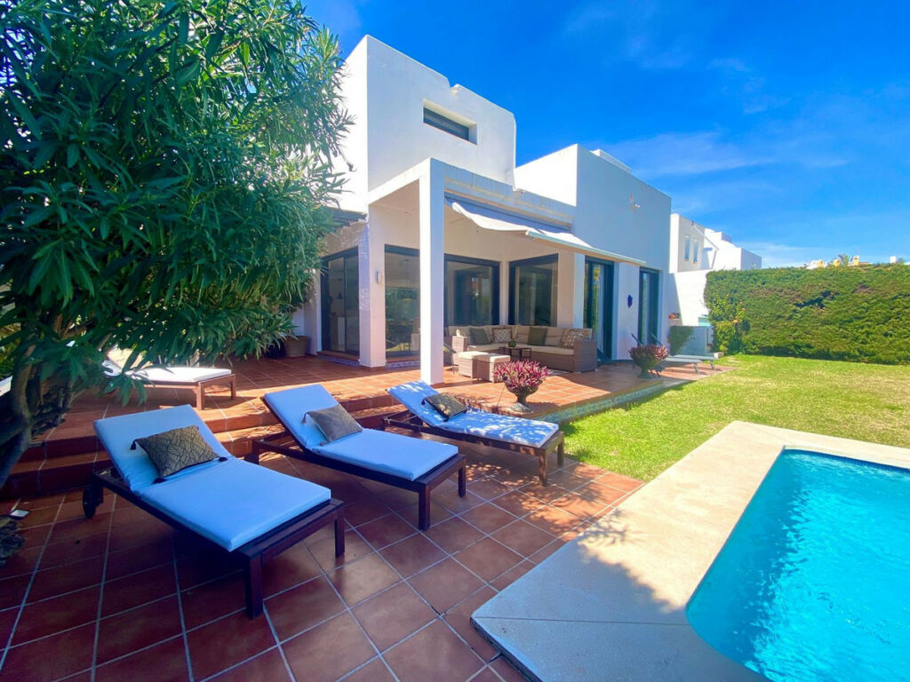 Detached Villa Nueva Andalucía Málaga
