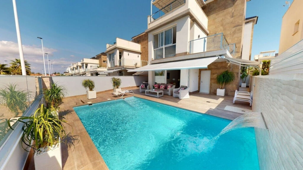 Detached Villa Torrevieja Alicante