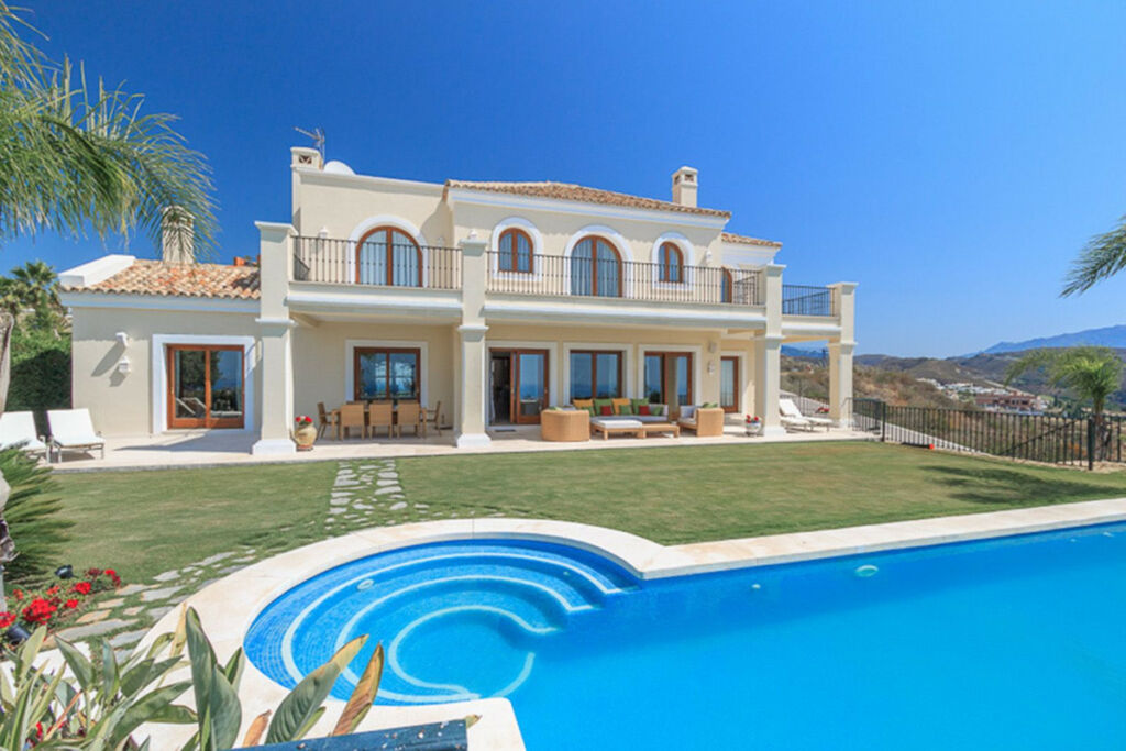 Detached Villa Los Flamingos Málaga