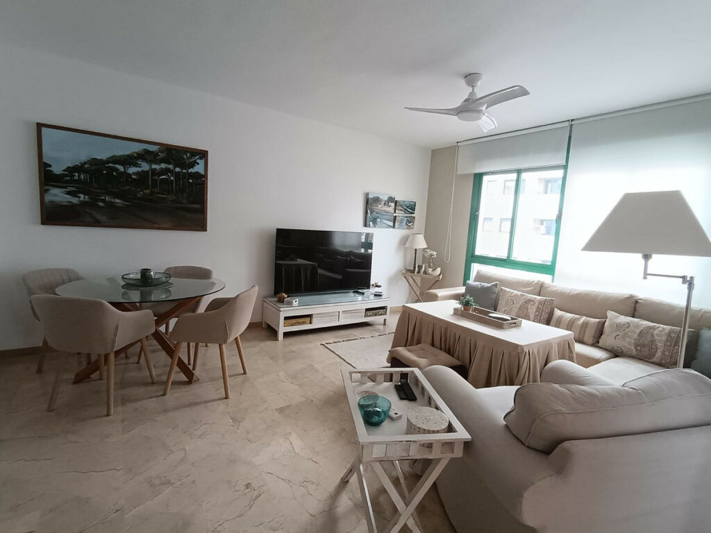 Middle Floor Apartment Estepona Málaga