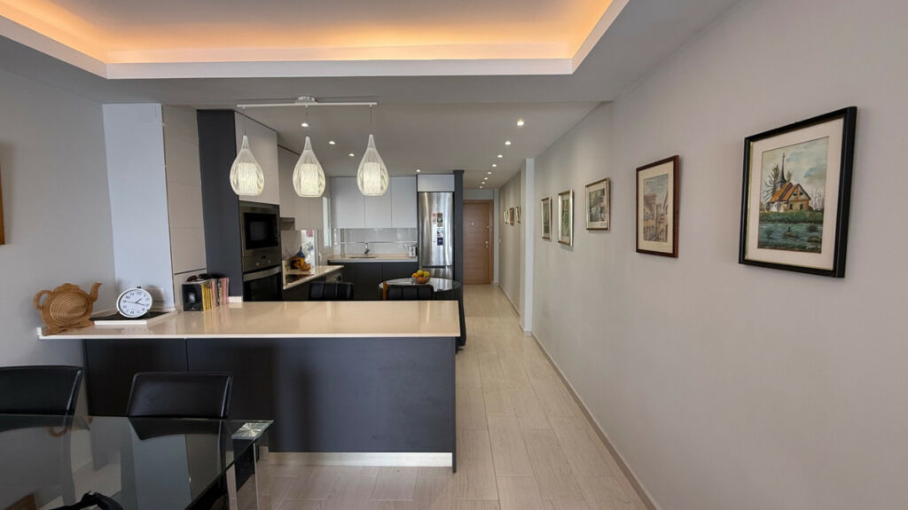 Middle Floor Apartment Torrevieja Alicante