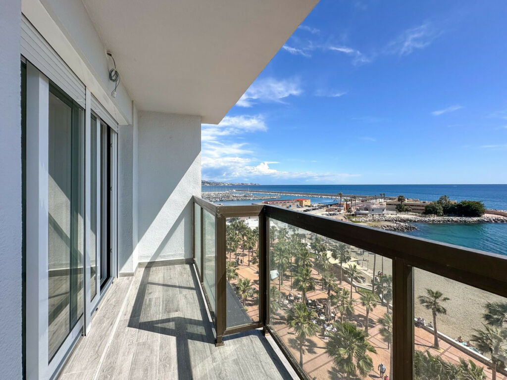 Middle Floor Apartment Fuengirola Málaga