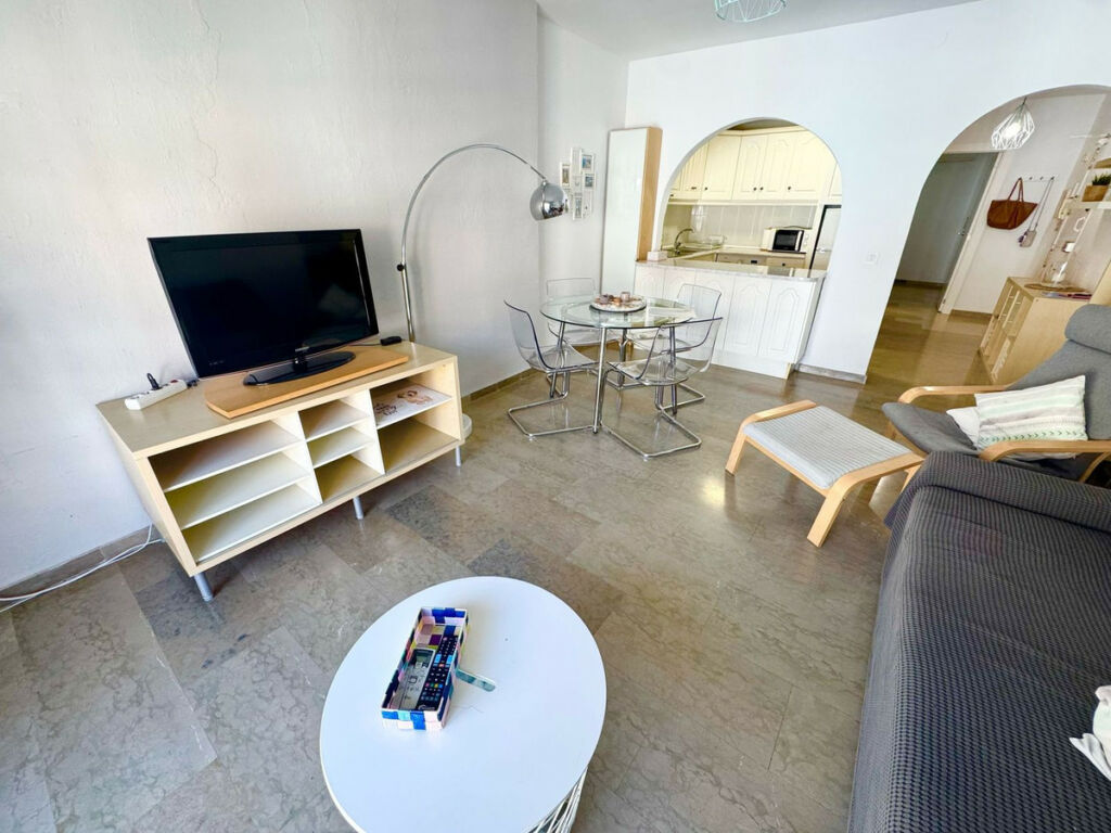 Middle Floor Apartment Los Boliches Málaga