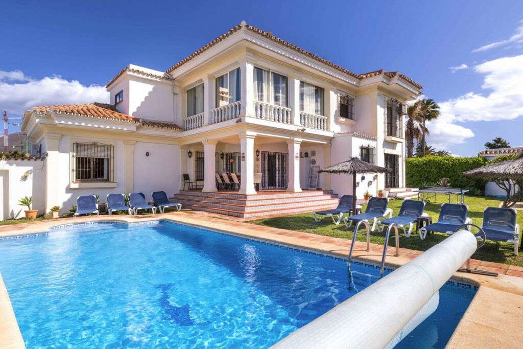 Detached Villa Estepona Málaga