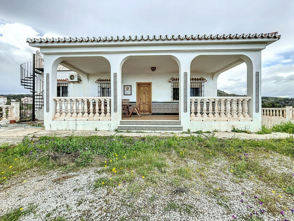Detached Villa Chilches Málaga