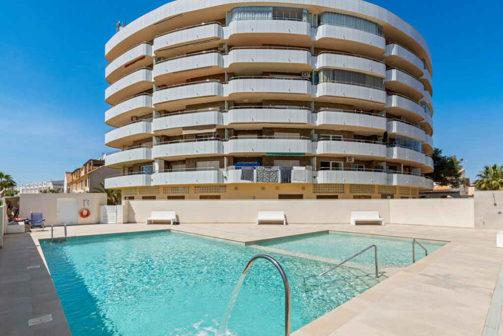 Middle Floor Apartment La Zenia Alicante