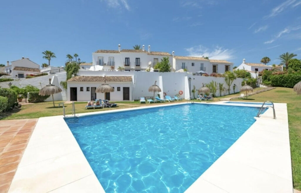 Townhouse Nueva Andalucía Málaga