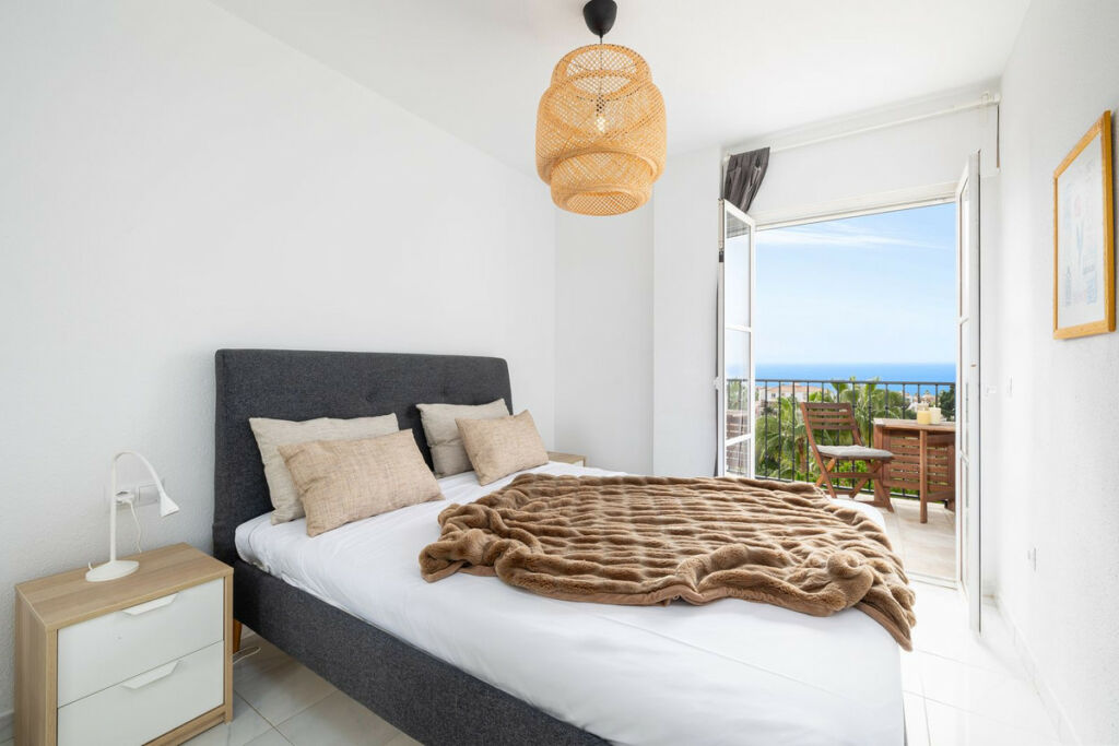 Top Floor Apartment El Faro Málaga - image 10
