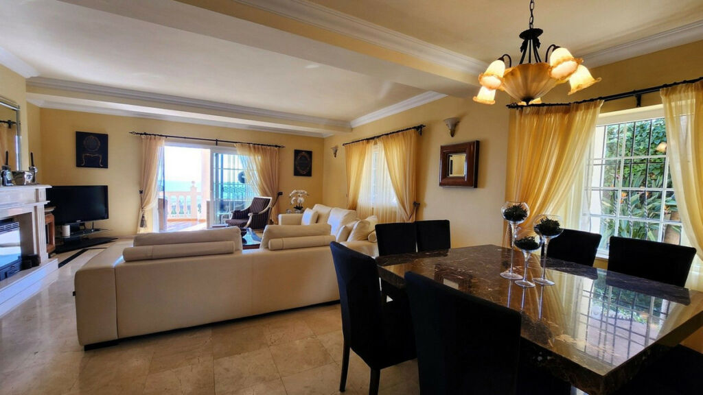 Detached Villa La Cala de Mijas Málaga - image 10