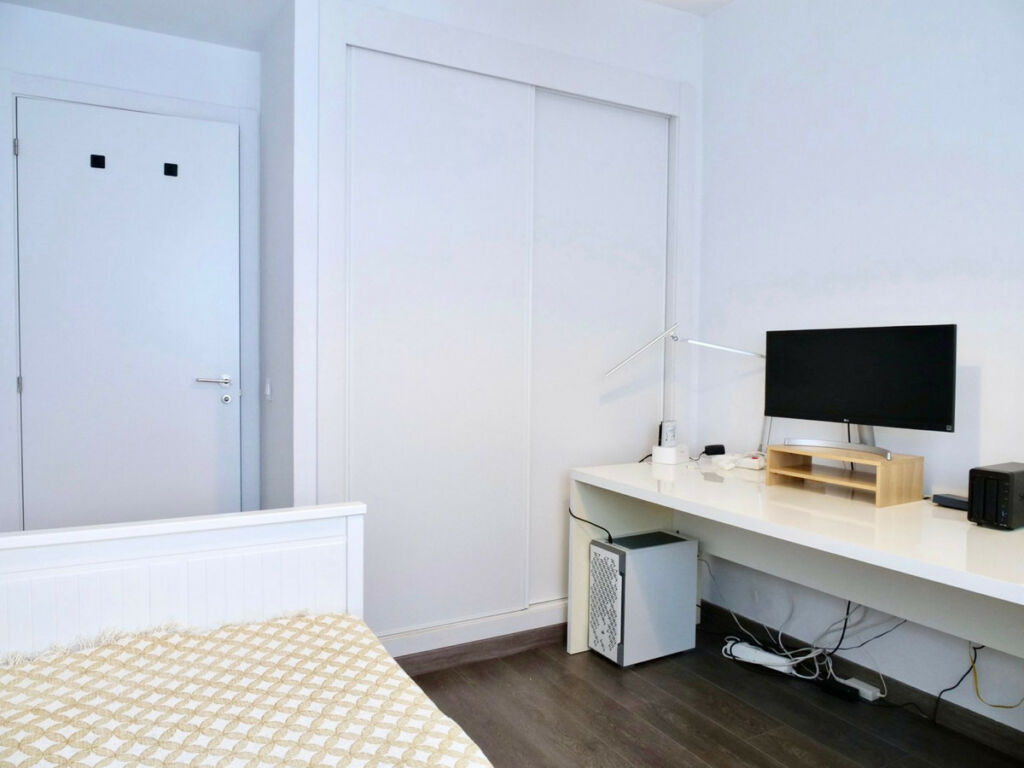 Middle Floor Apartment Estepona Málaga - image 10