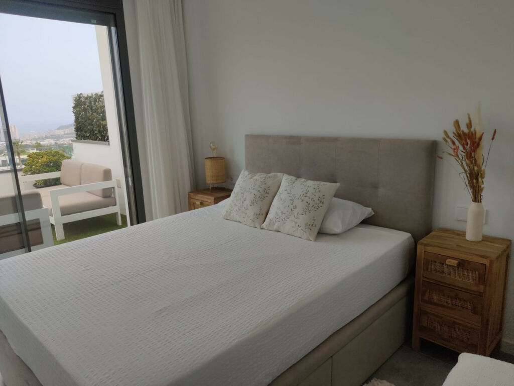 Middle Floor Apartment Finestrat Alicante - image 11