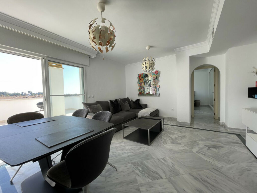Penthouse Nueva Andalucía Málaga - image 10