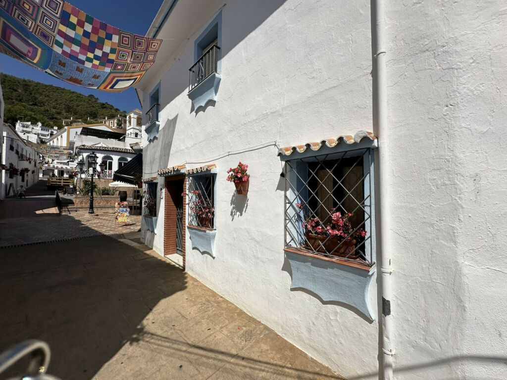 Semi-Detached House Benahavís Málaga - image 10