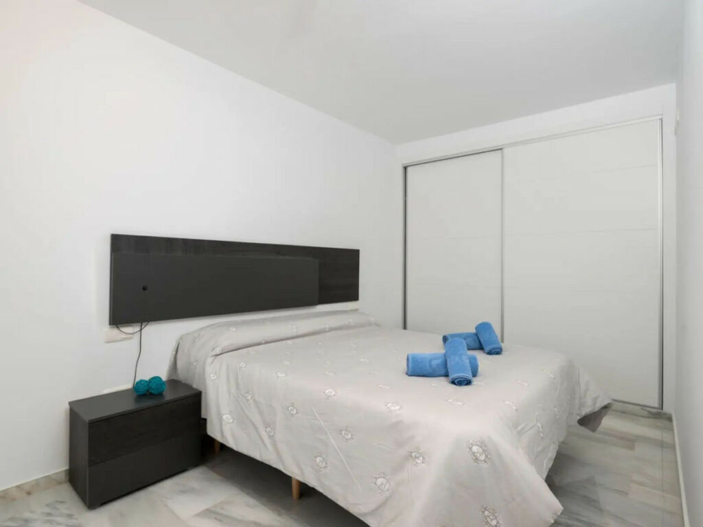 Townhouse Atalaya Málaga - image 10
