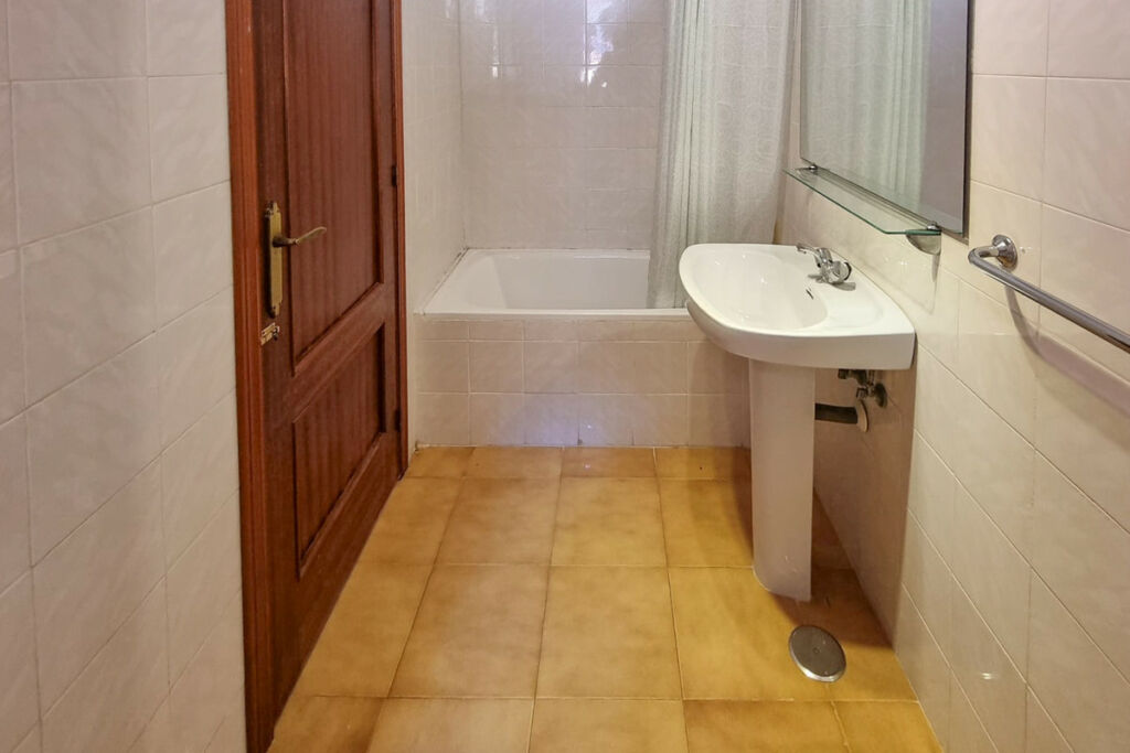 Townhouse Calpe Alicante - image 10
