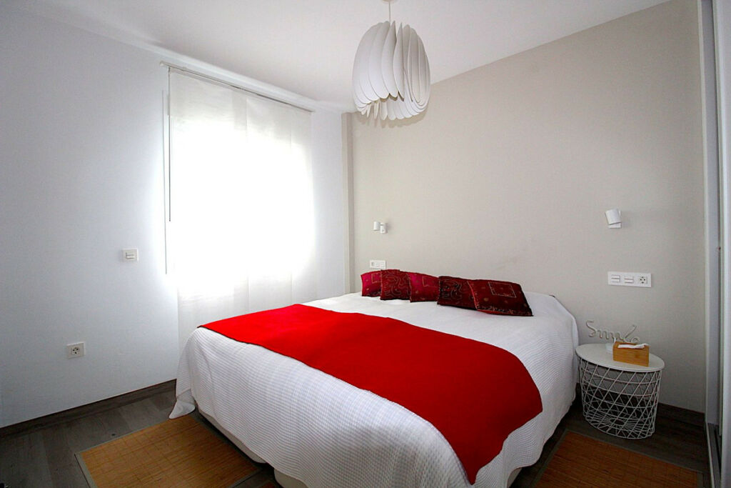 Middle Floor Apartment Estepona Málaga - image 10