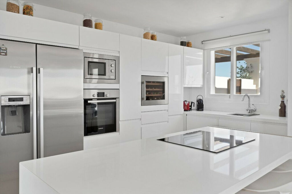 Penthouse Calahonda Málaga - image 11