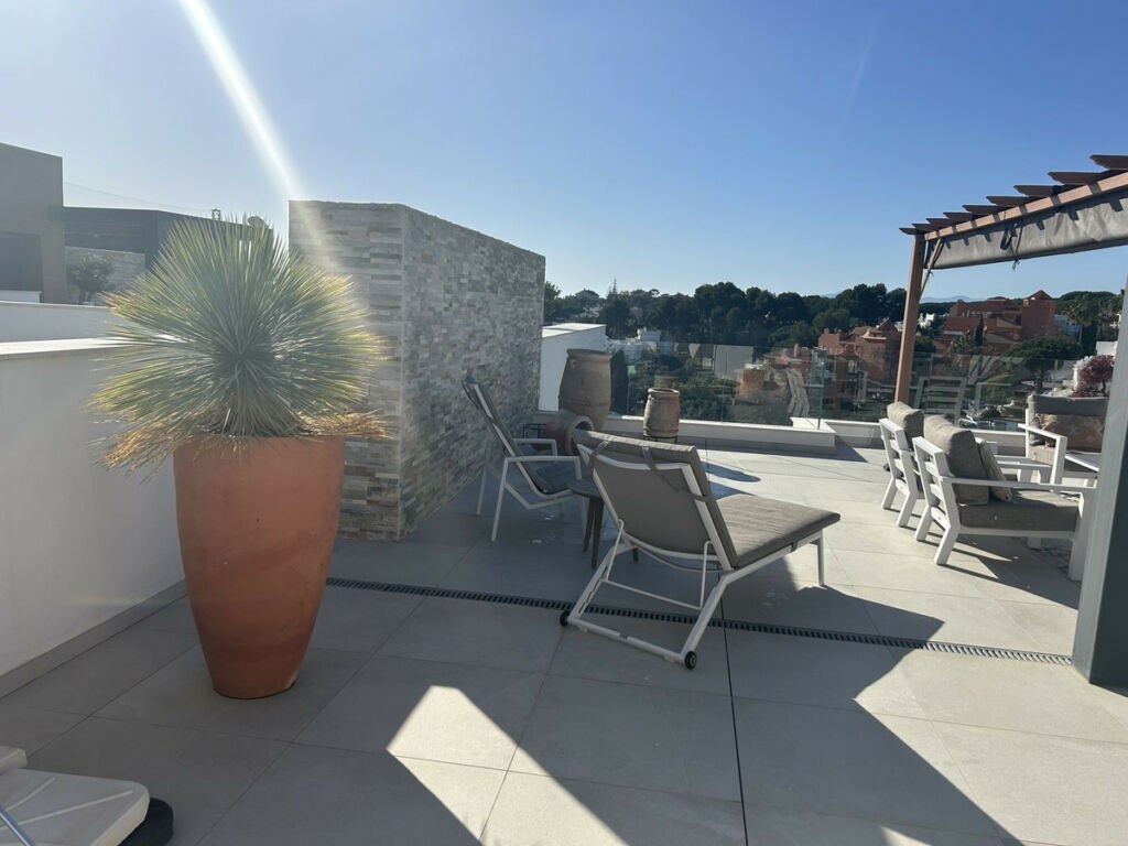Penthouse Duplex Cabopino Málaga - image 18