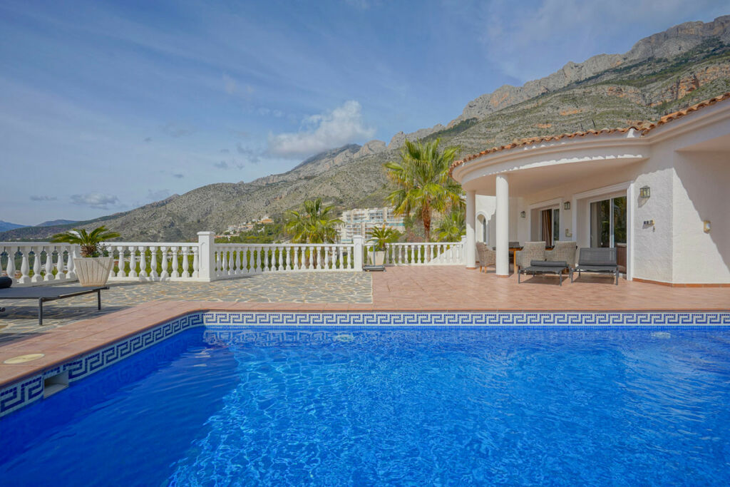 Detached Villa Altea Alicante - image 10