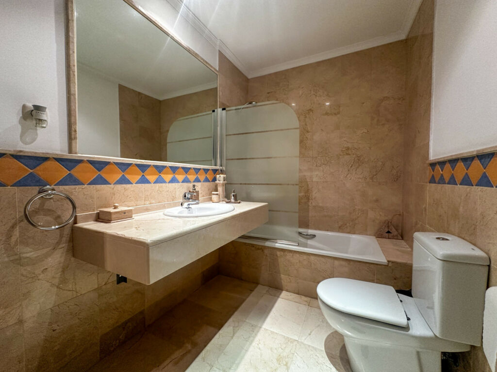 Ground Floor Apartment Nueva Andalucía Málaga - image 9