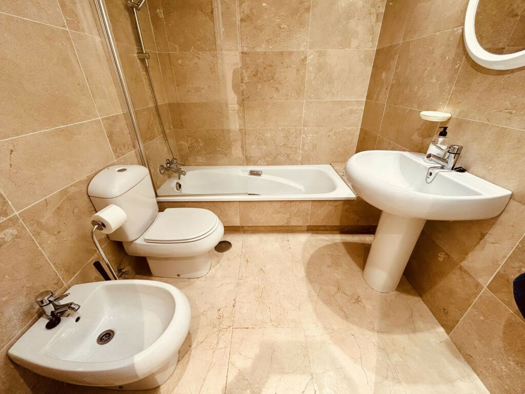 Ground Floor Apartment La Duquesa Málaga - image 10
