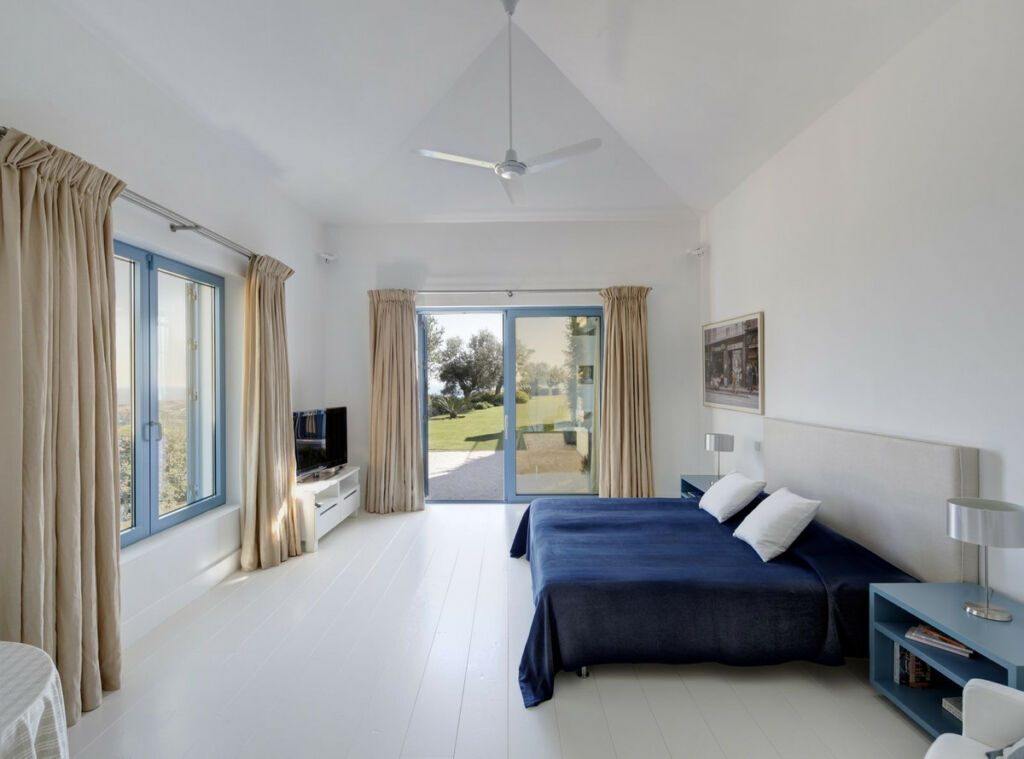 Detached Villa Benahavís Málaga - image 10