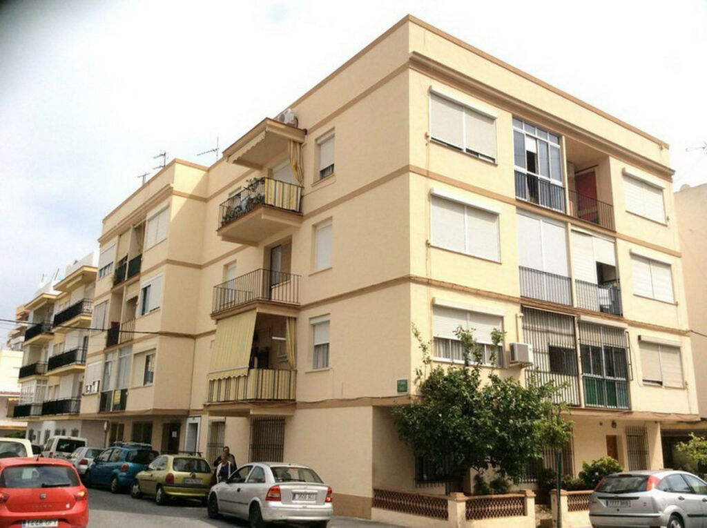 Top Floor Apartment Fuengirola Málaga - image 10