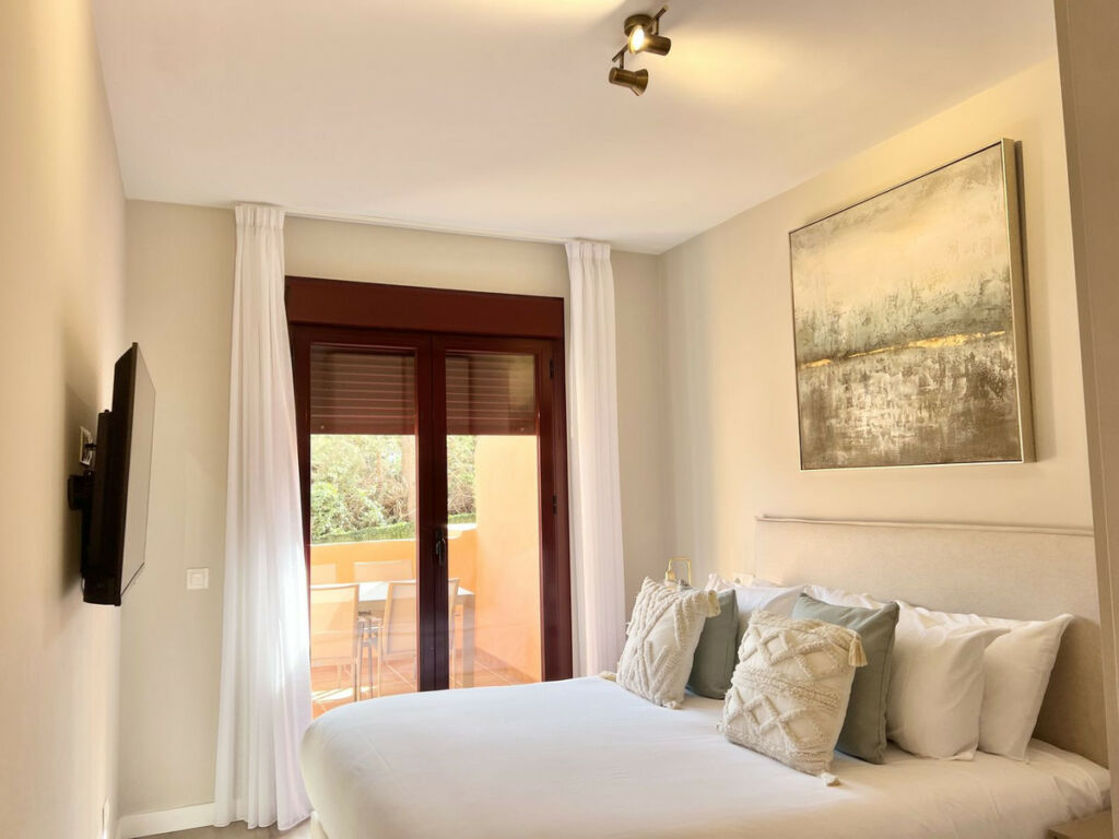 Middle Floor Apartment Benahavís Málaga - image 10