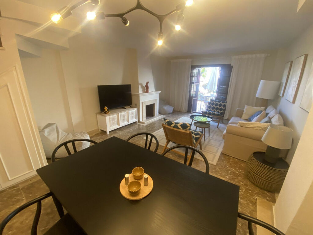 Townhouse Estepona Málaga - image 10